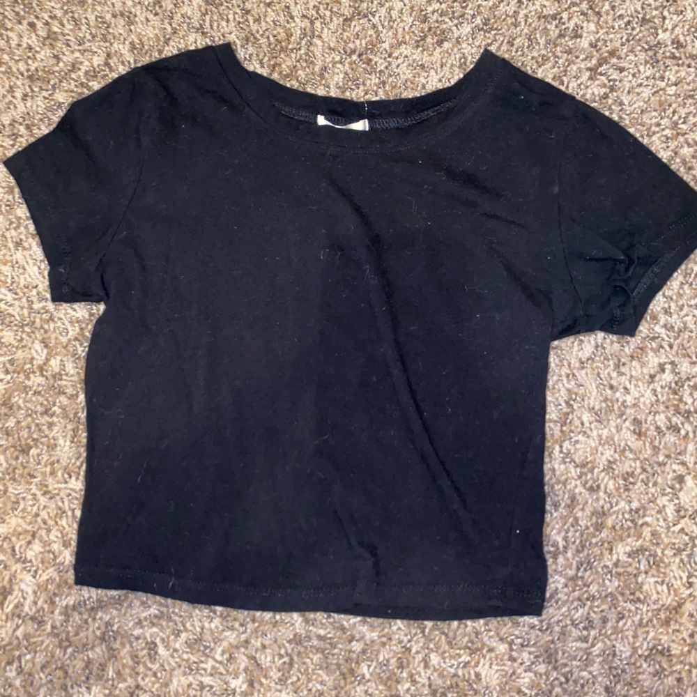 Black crop shirt